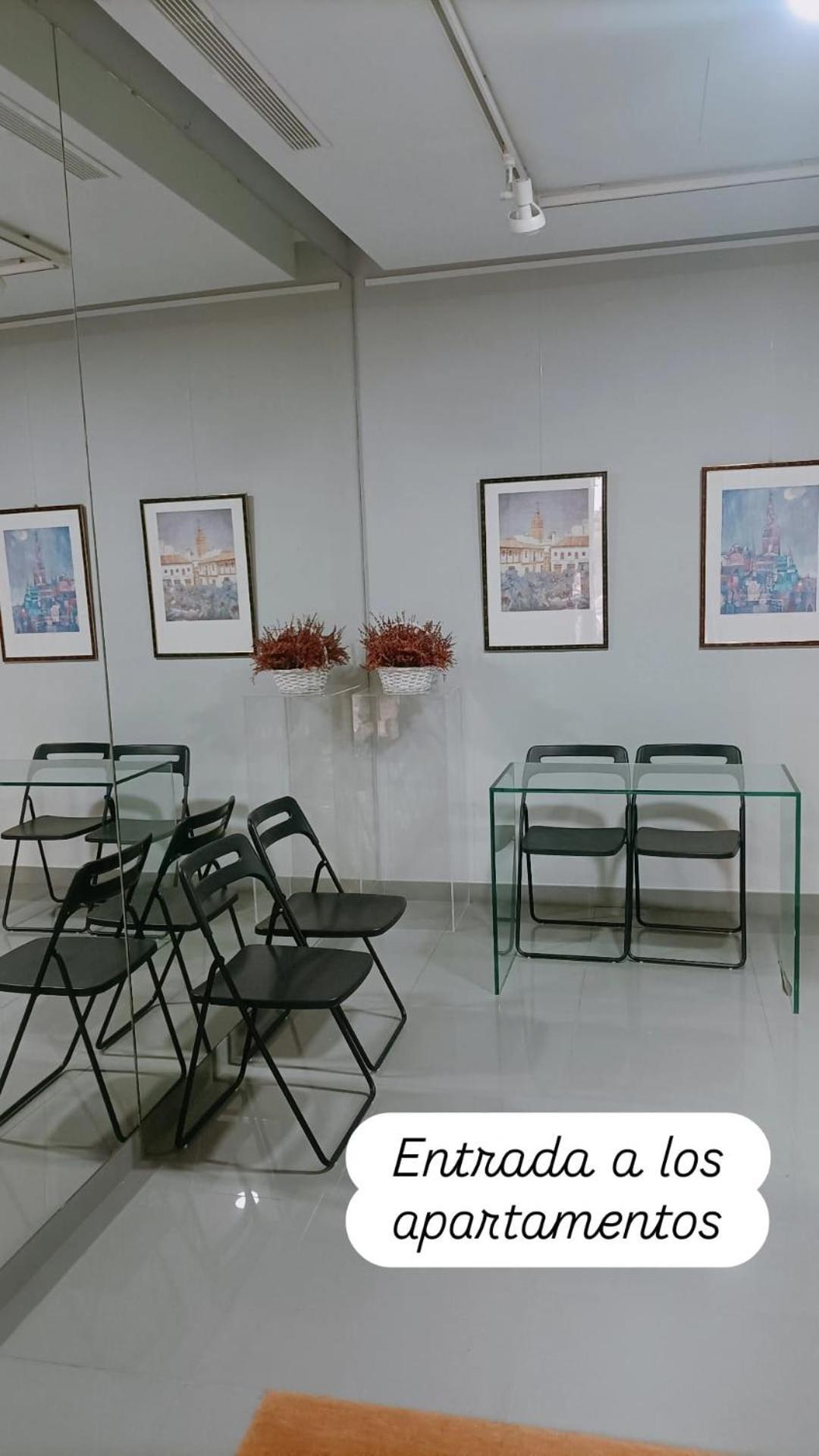Apartamentos En La Plaza Dona Elvira, 7 Sevilla Exteriör bild